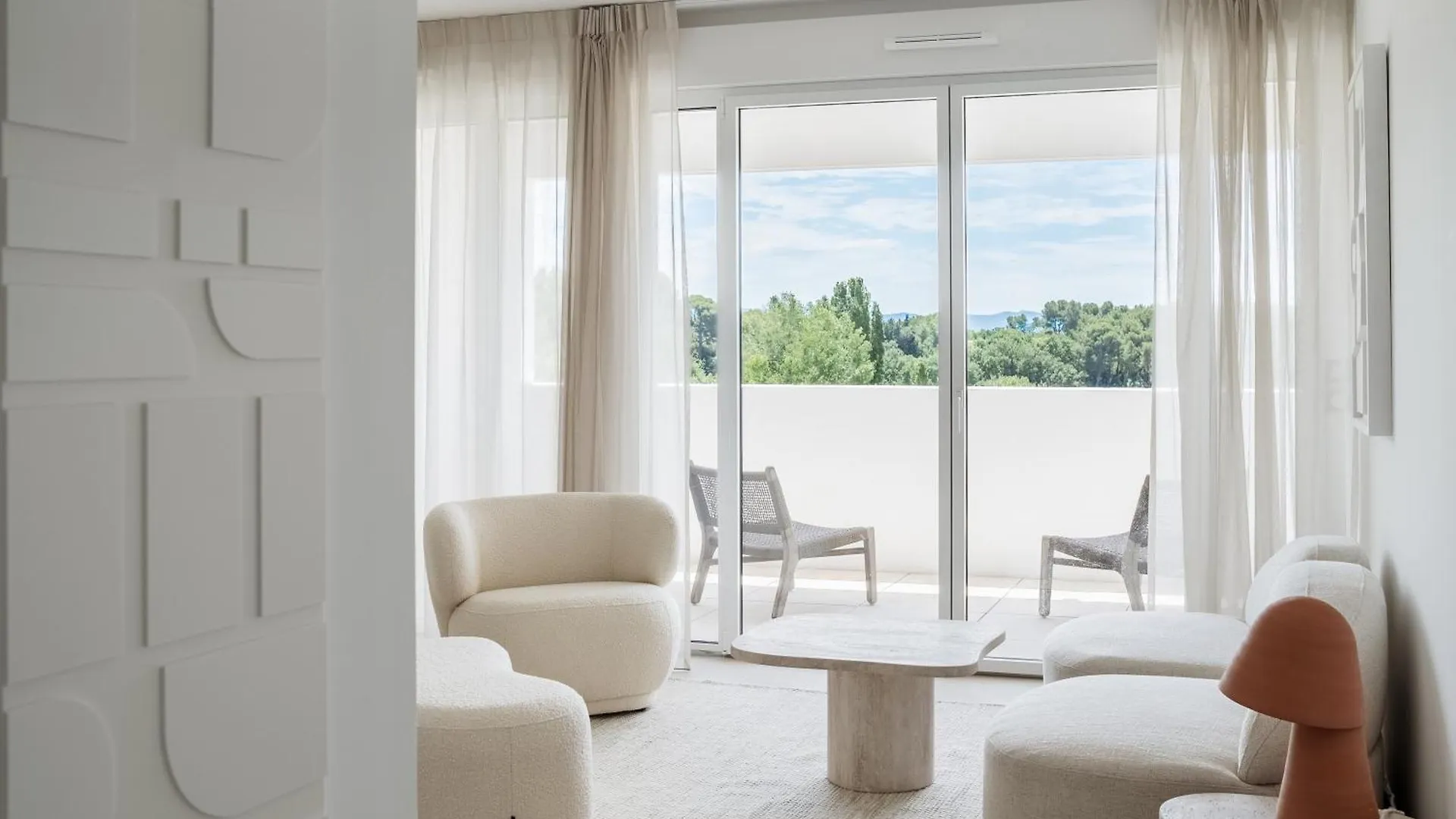 Le Set Hotel & Spa Aix-en-Provence 4*,